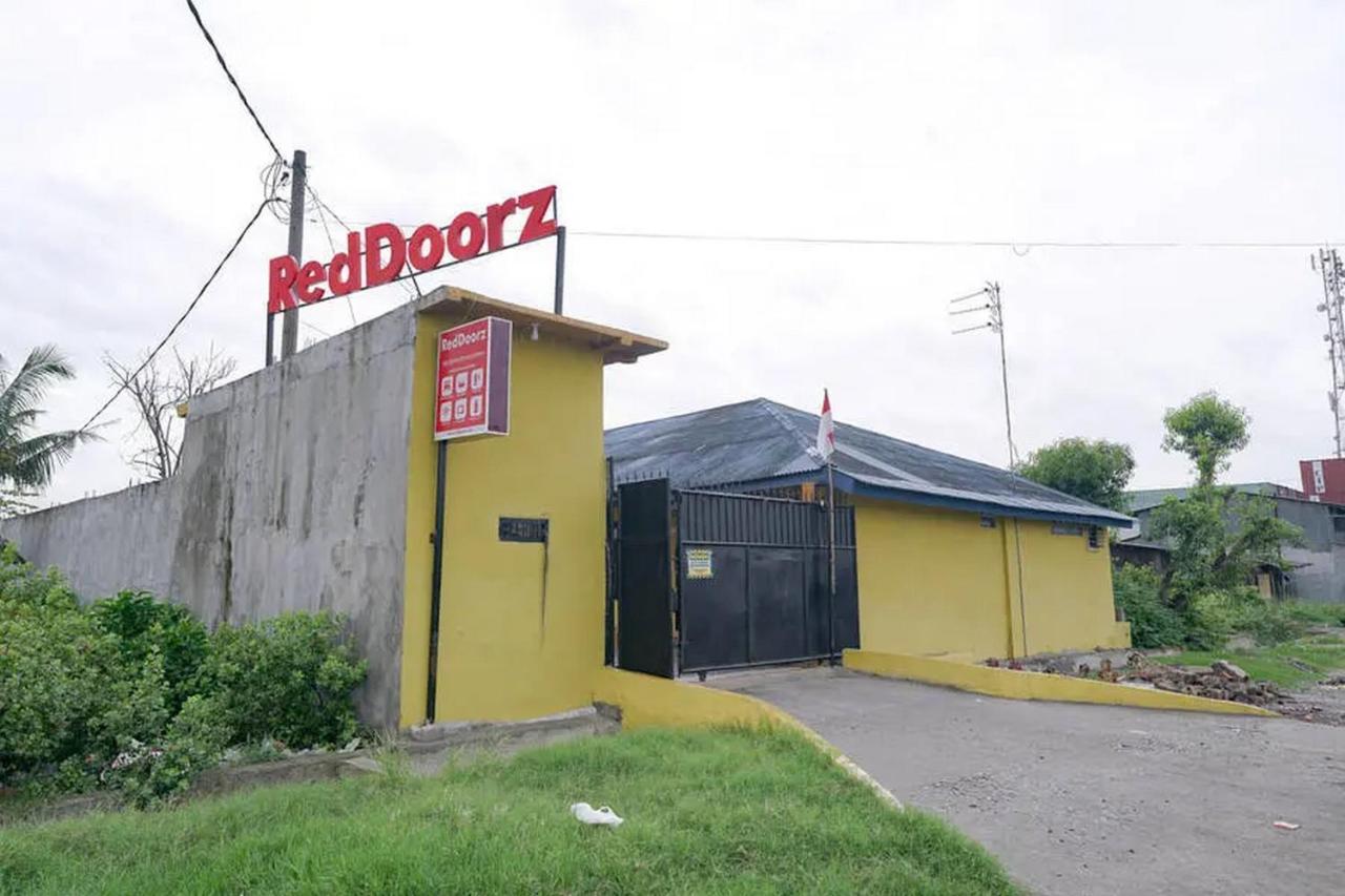 Reddoorz Near Ekowisata Mangrove Belawan Hotel Buitenkant foto