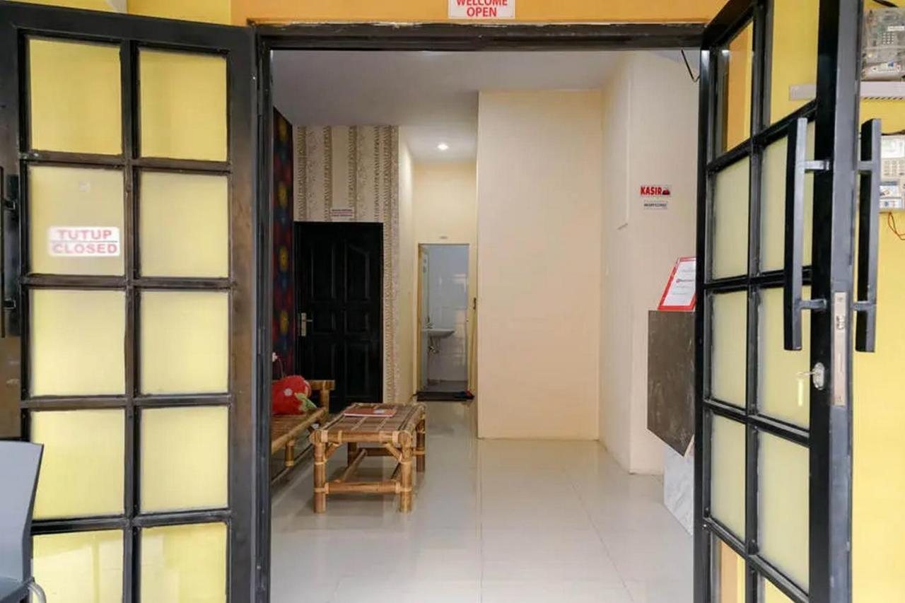 Reddoorz Near Ekowisata Mangrove Belawan Hotel Buitenkant foto