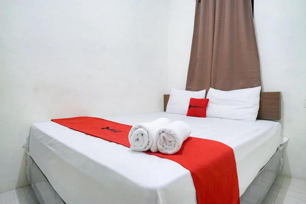 Reddoorz Near Ekowisata Mangrove Belawan Hotel Buitenkant foto