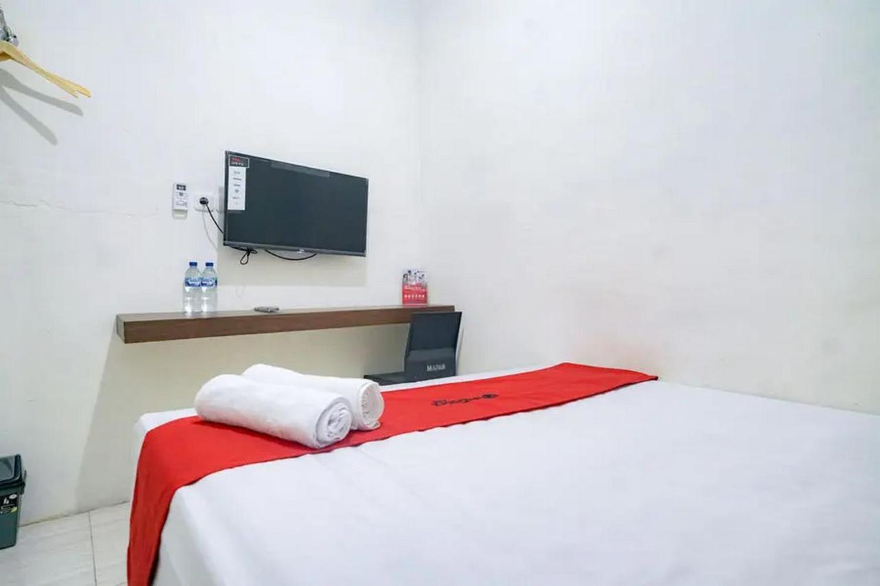 Reddoorz Near Ekowisata Mangrove Belawan Hotel Buitenkant foto